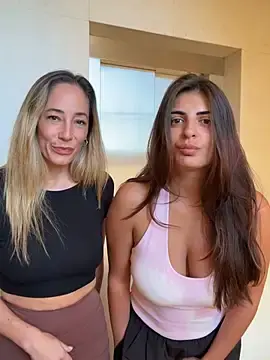 Stripchat Live Sex of SweetAlegra_
