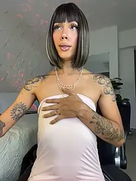 Stripchat Sex Cam of miss_tatiana_