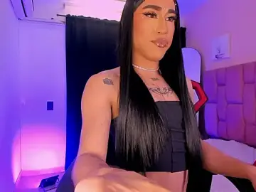 Stripchat Live Sex Cam of ARIANNA_HOT_XX