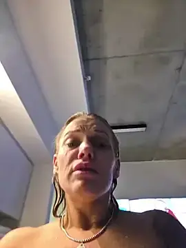 Stripchat Free Porn Cam of Iamstephc