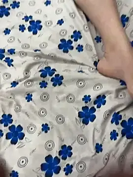 Stripchat Live Sex Cam of IlIlhgfd0hyrlIIllI_dBkkIl