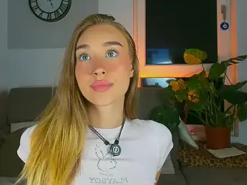 Stripchat Sex Cam of SugarSkye