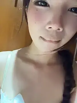 Stripchat Adult Webcam of Yiyi-707