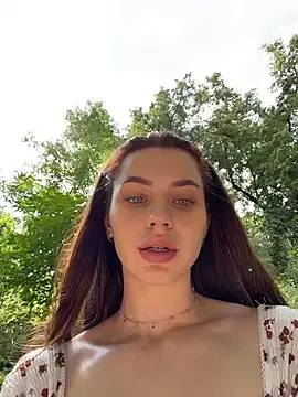 Stripchat Free Live Porn of Camilla_Railian