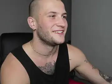 Stripchat Sex Cam of Igor_Wilde