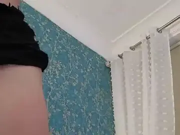 Stripchat Sex Cam of SereneXX