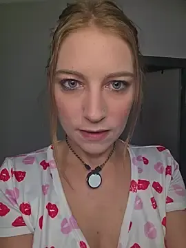 Stripchat Free Live Porn of XLisaxx