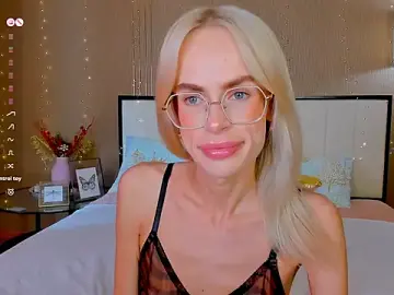 Stripchat Nude Webcam of bellatip