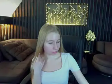 Stripchat Free Porn Cam of Alina_Blonde