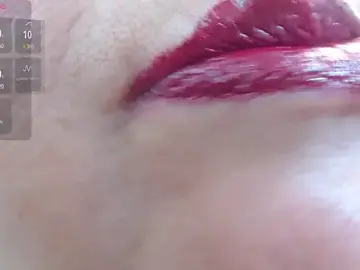 Stripchat Free Live Porn of Kerly_Doll