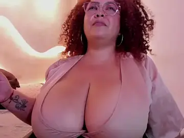 Stripchat Live Porn of MaraaSweett