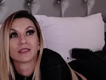 Stripchat Live Sex of MayaHale