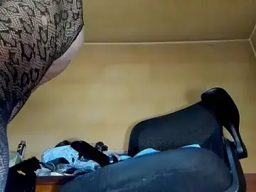 Stripchat Free Live Porn of kinkyman47
