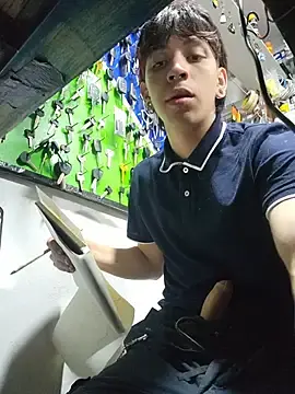 Stripchat Free Porn Cam of sebastianobig
