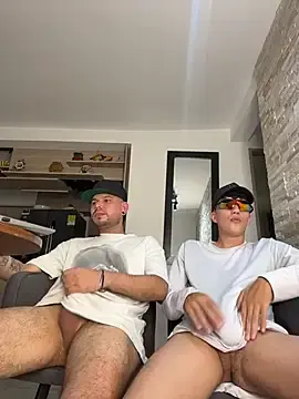 Stripchat Live Porn of JuanY_David