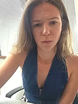 Stripchat Live Sex Cam of lucie_mehott