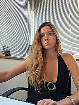 Stripchat Live Porn of lucie_mehott