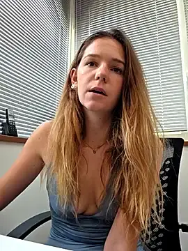 Stripchat Adult Video Chat of lucie_mehott