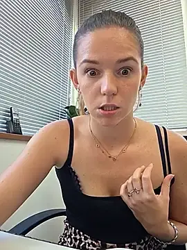 Stripchat Live Sex of lucie_mehott
