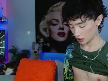 Stripchat Free Live Porn of maxiy_001