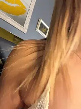 Stripchat Free Live Porn of AngelBlushXXX