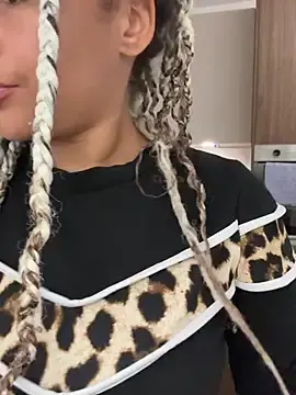 Stripchat Live Sex Cam of HaileyDiana