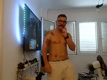 Stripchat Live Porn of yanick931