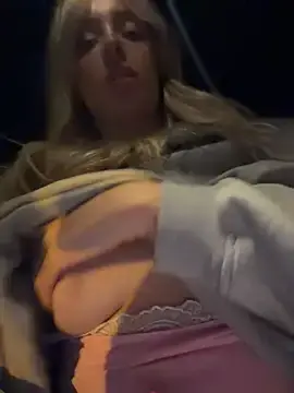 Stripchat Live Porn of PollyLolly