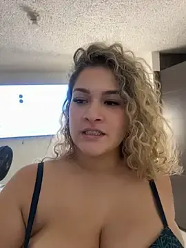 Stripchat Best live sex cam show of Sara_smiiith211