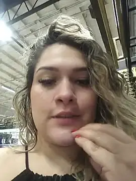 Stripchat Sex Chat of Sara_smiiith211