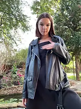 Stripchat Private Sex Chat of CherryBombs-