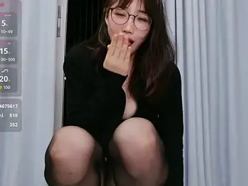 Stripchat Sex Cam of Nancy-A1