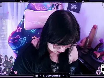 Stripchat Adult Webcam of LiloMoon69