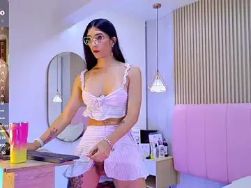 Stripchat Watch Live Sex Cams of kylliefox_