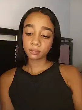 Stripchat Watch Live Sex Cams of Zoe_Sweett18