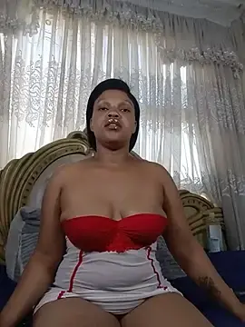 Stripchat Watch Live Sex Cams of curvyDesire001