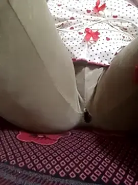 Stripchat Sex Cam of Bombamom