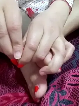 Stripchat Sex Cam of Bombamom