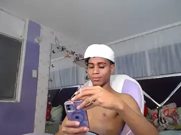 Stripchat Adult Webcam of Santy_bigcock_01
