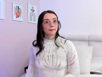 Stripchat Sex Cam of Kylie_sin_