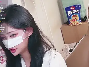 Stripchat Live Sex Cam of Milk_Sola