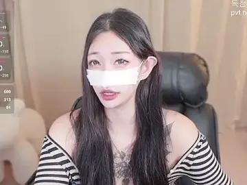 Stripchat Live Sex Cam of Milk_Sola