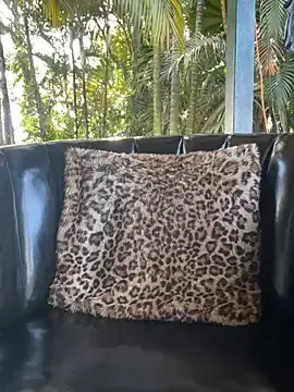 Stripchat Best live sex cam show of AliceMrtnz
