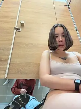 Stripchat Live Sex Cam of Asian_Asami