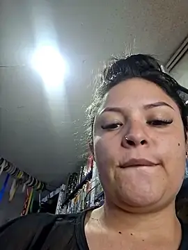 Stripchat Watch Live Sex Cams of Isa_bella95