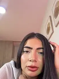Stripchat Adult Webcams of Mia_222