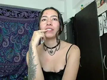 Stripchat Adult Webcam of Maam_Ine