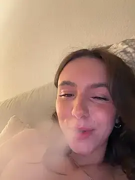 Stripchat Live Porn of Cherry-Bean