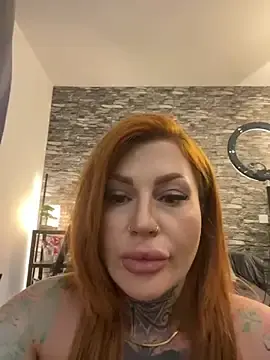 Stripchat Adult Webcam of krysstal003