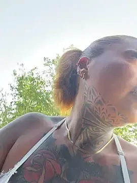 Stripchat Free Live Porn of krysstal003